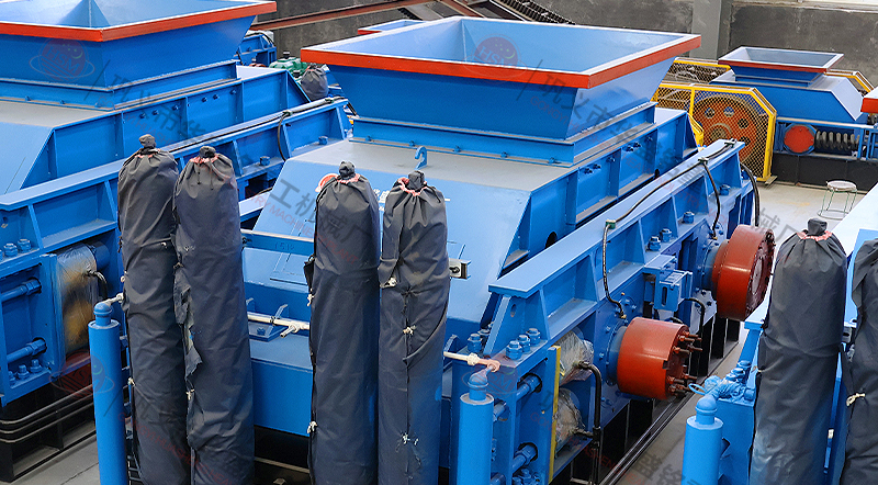  鈉長石大型全自動液壓對輥制砂機價格多少？