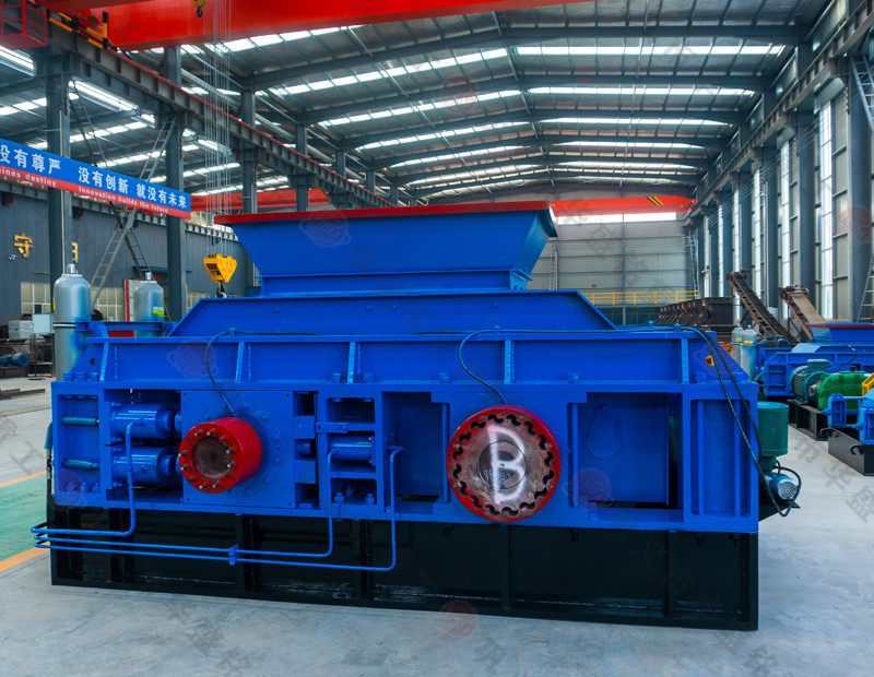 砂石廠需要什么設(shè)備，出料1-3mm對輥破碎機(jī)廠家