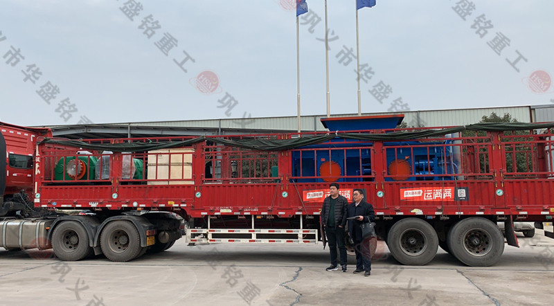 鞏義對(duì)輥制砂機(jī)廠家時(shí)產(chǎn)200噸裝車(chē)發(fā)貨